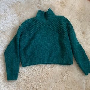 free people turtleneck teal textured sweater size small. slight crop